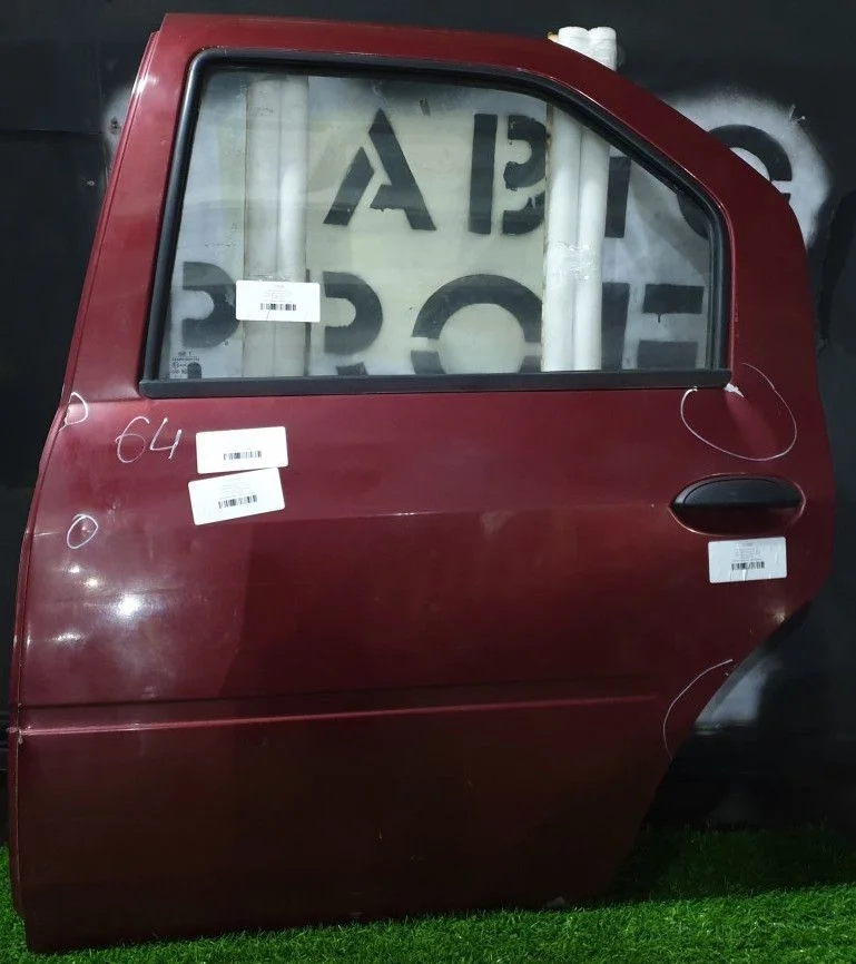 Дверь задняя левая Renault Logan