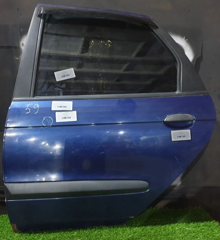 Дверь задняя левая Renault Scenic I