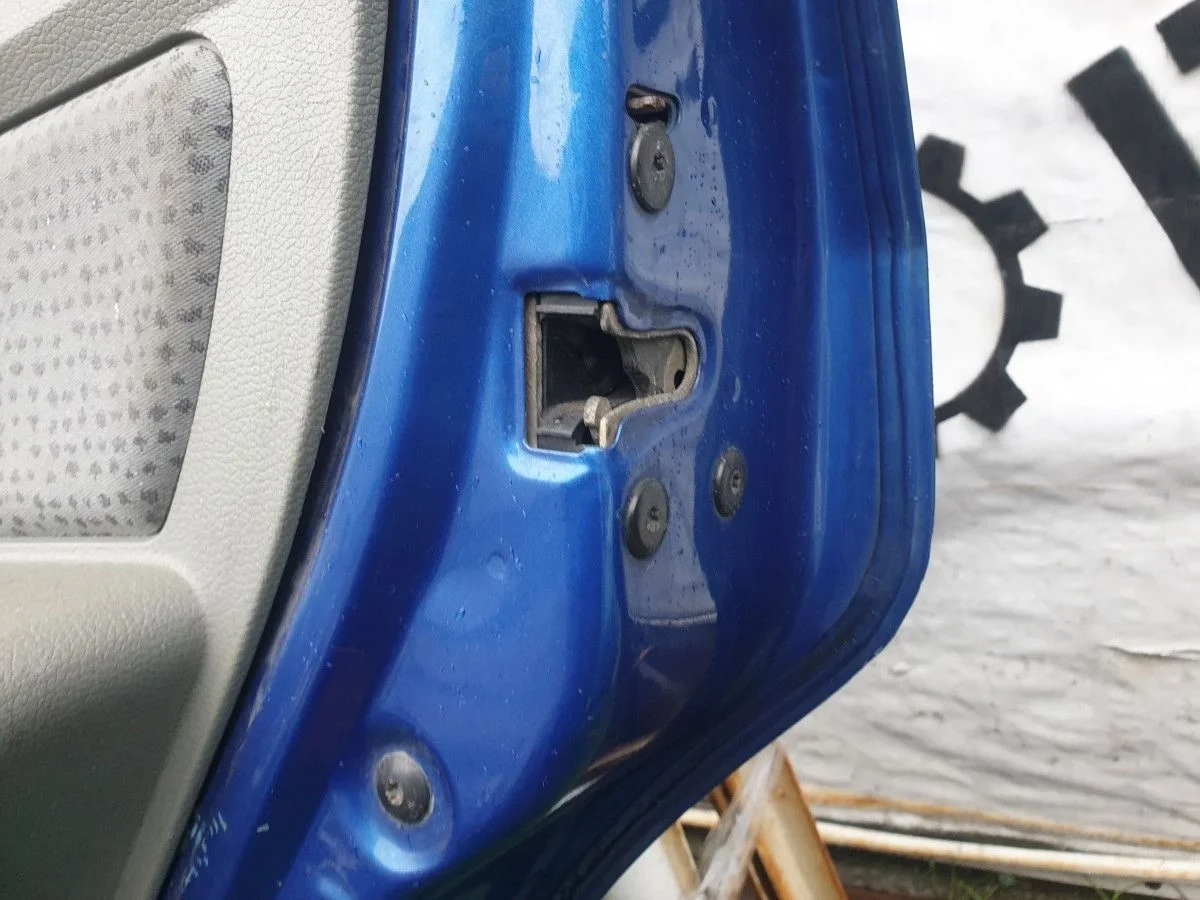 Замок двери задней правой Renault Logan