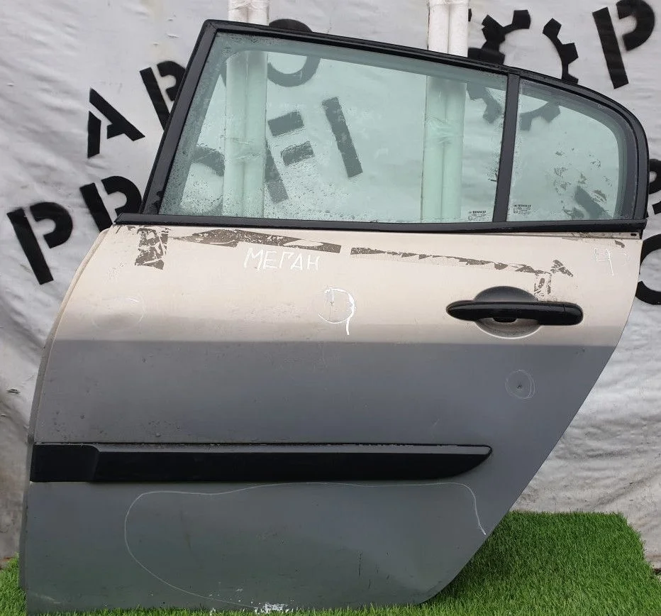 Дверь задняя левая Renault Megane II