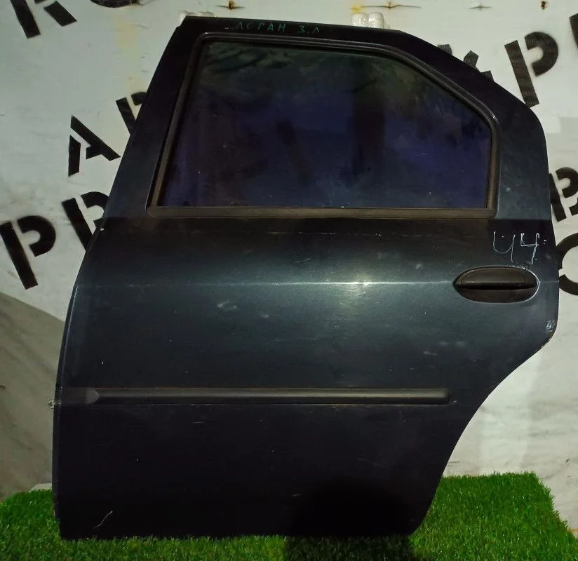 Дверь задняя левая Renault Logan