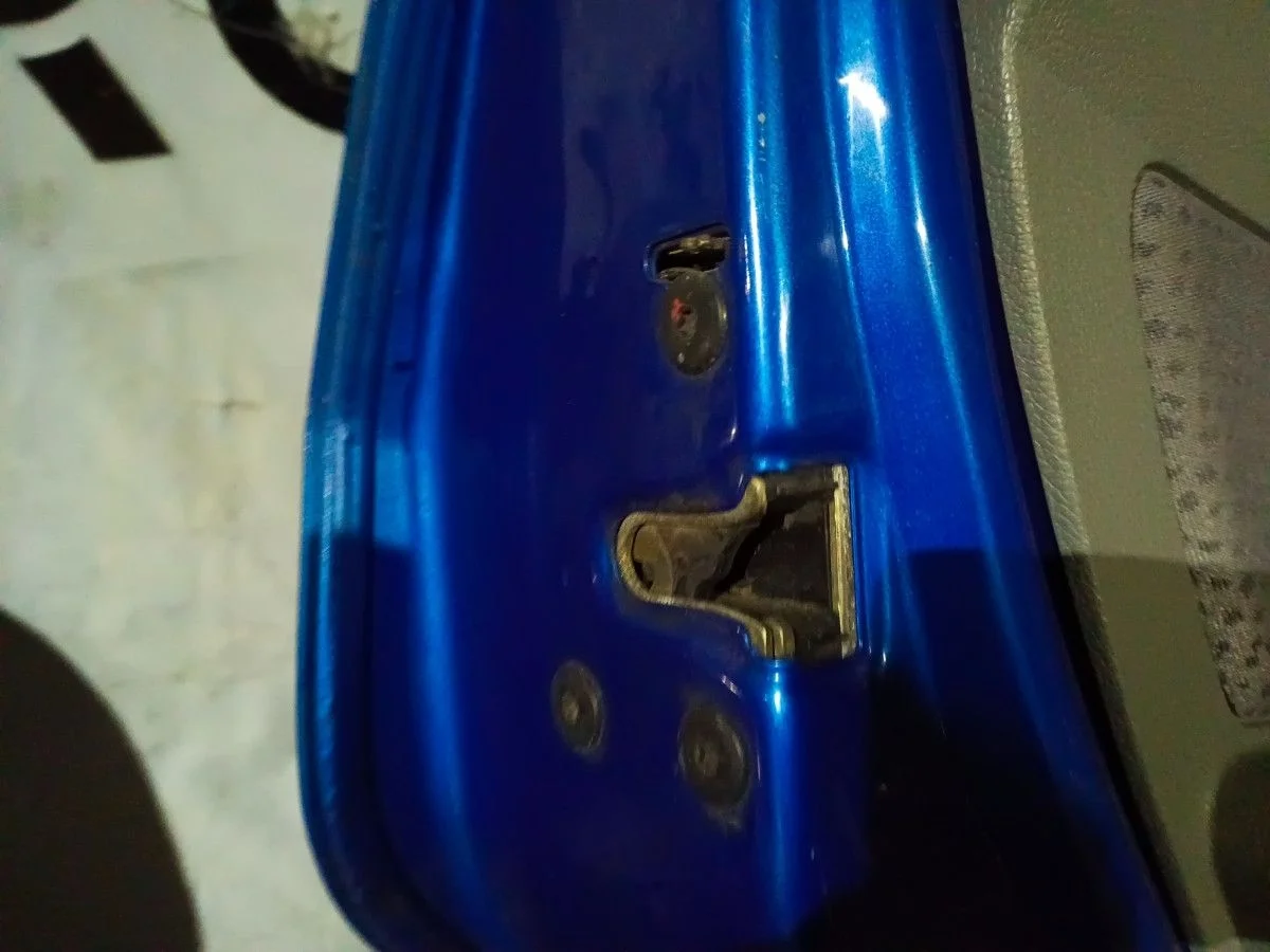 Замок двери Renault Logan I (2004—2009)