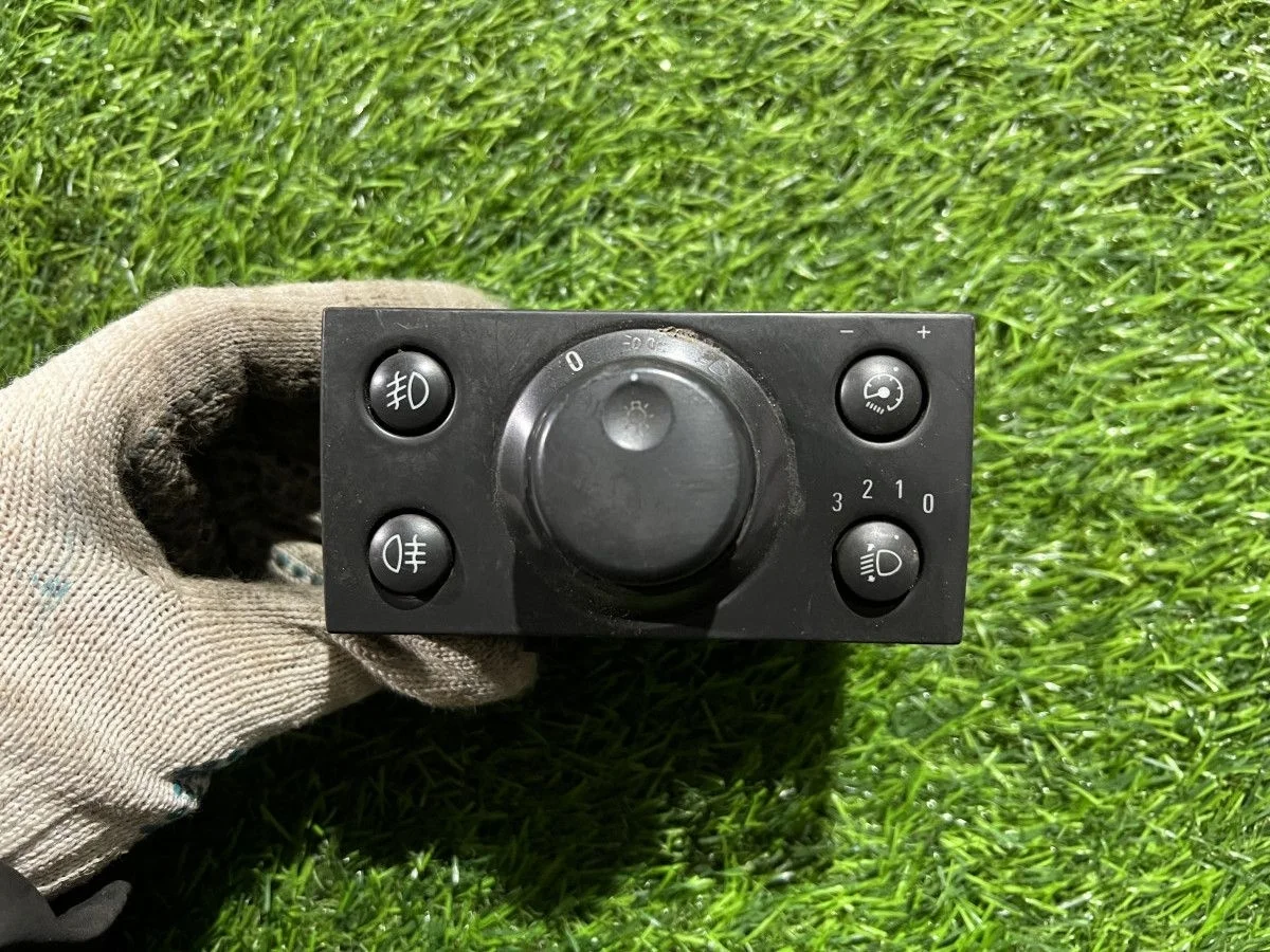 Переключатель света фар Opel Meriva