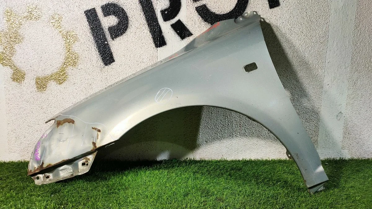 Крыло переднее левое для Toyota Avensis (T250) II
