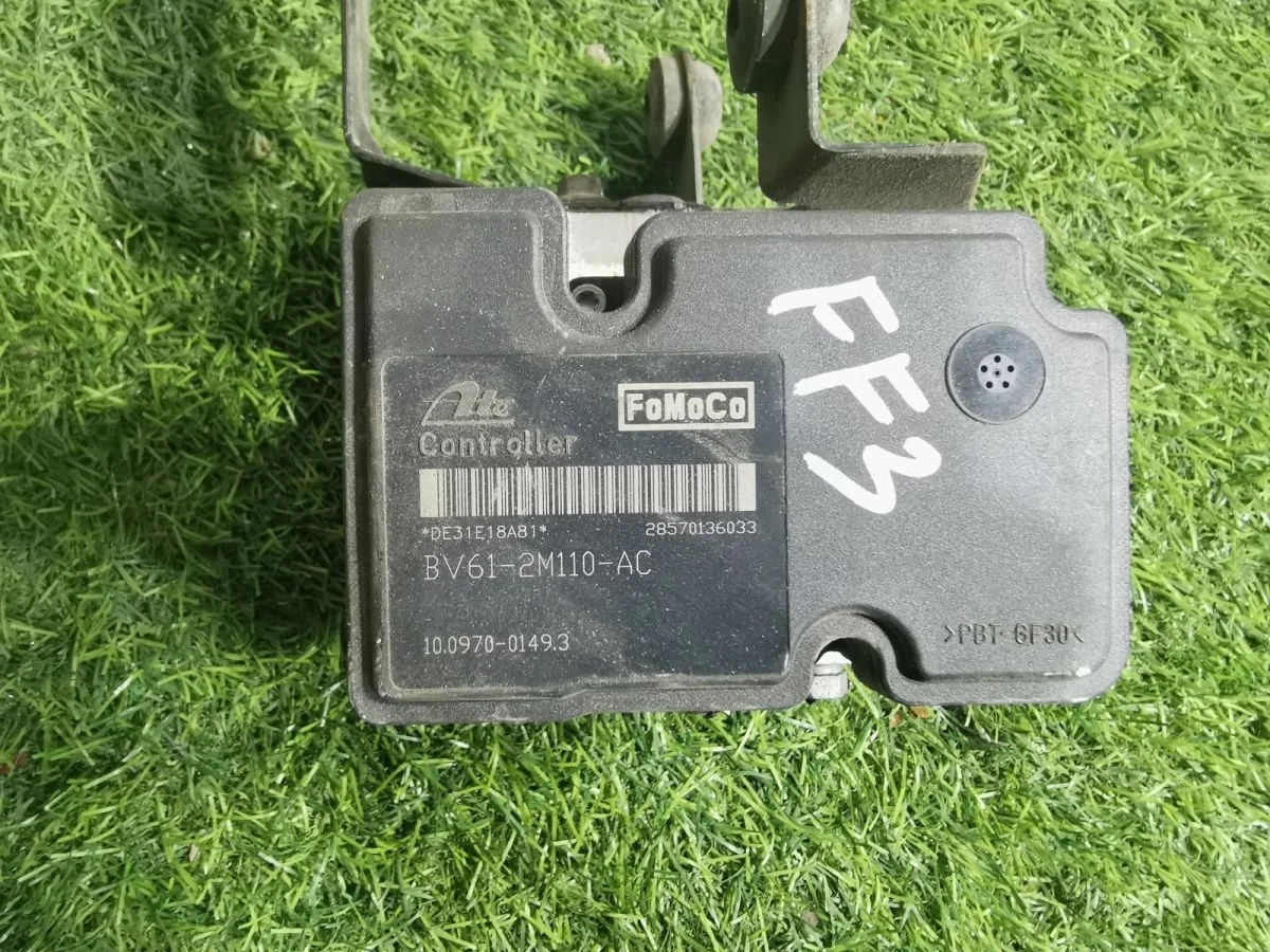 Блок ABS (насос) Ford Focus 3