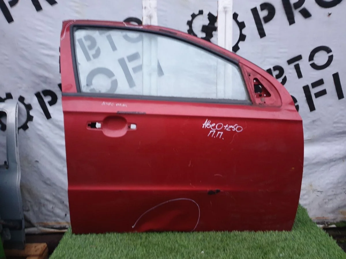 Дверь передняя правая Chevrolet Aveo