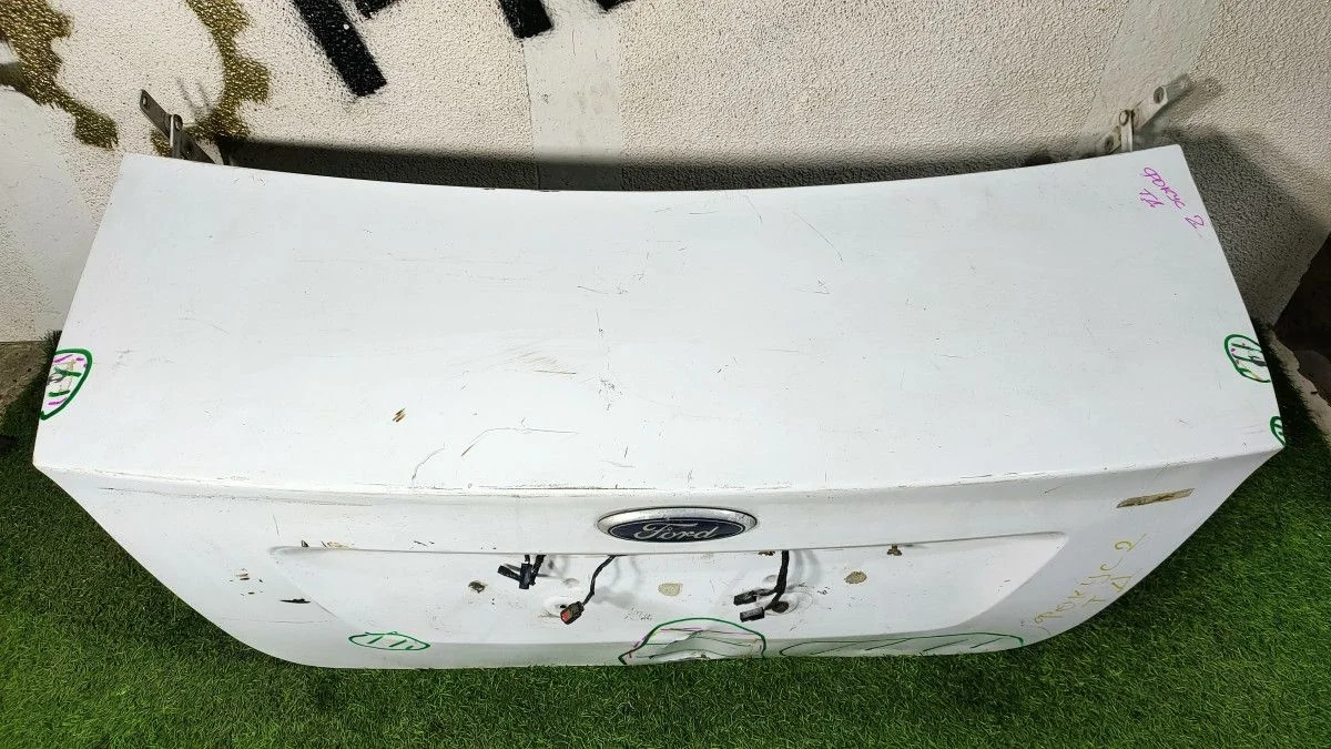 Крышка багажника для Ford Focus (II) II