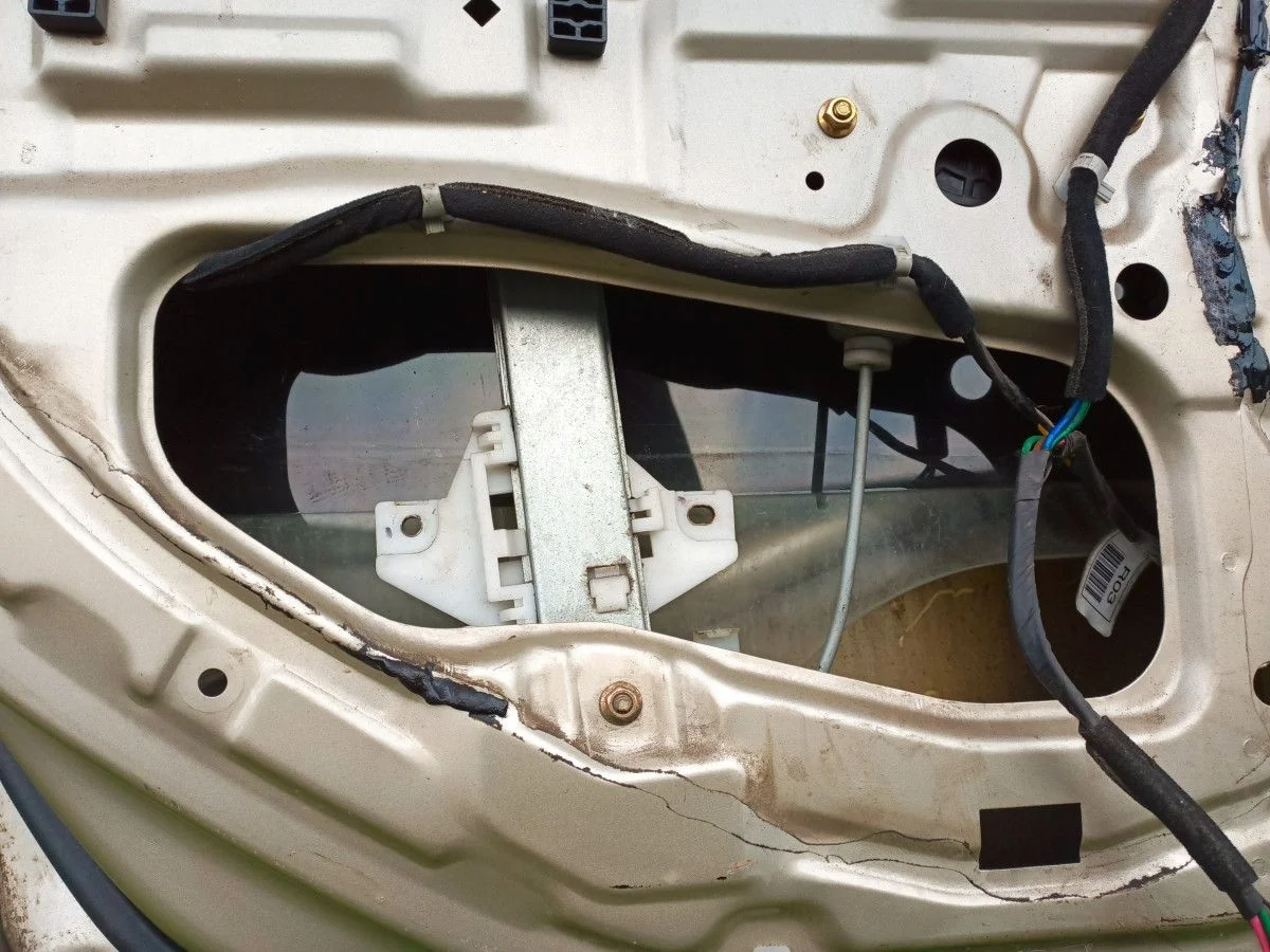 Эл. стеклоподъёмник зад.левый Hyundai Accent