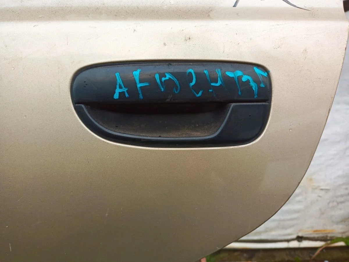Ручка двери наружная левая Hyundai Accent II (1999—2012)