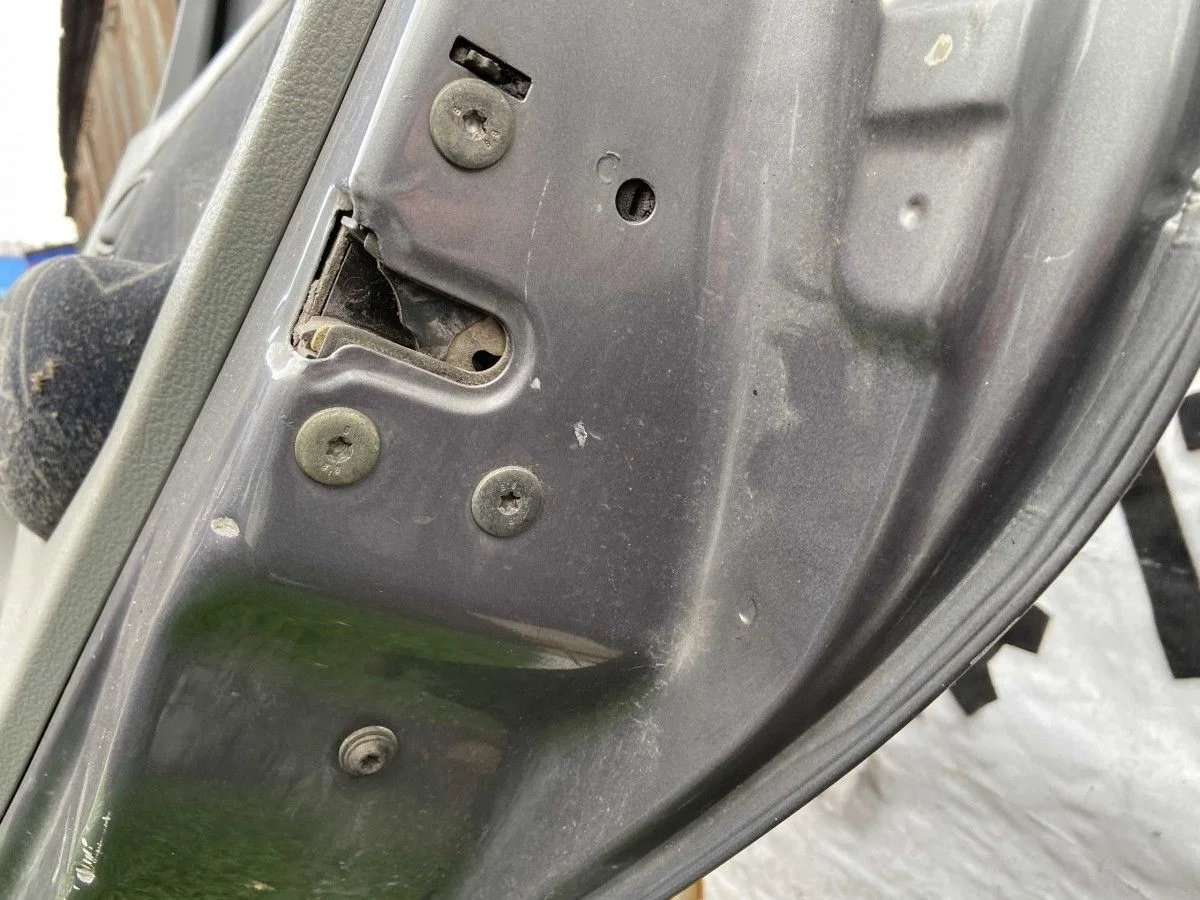 Замок двери задней правой Renault Scenic I