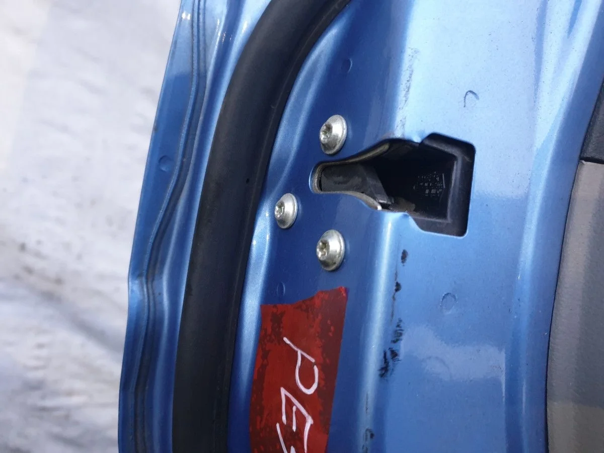 Замок двери задней левой Chevrolet Rezzo