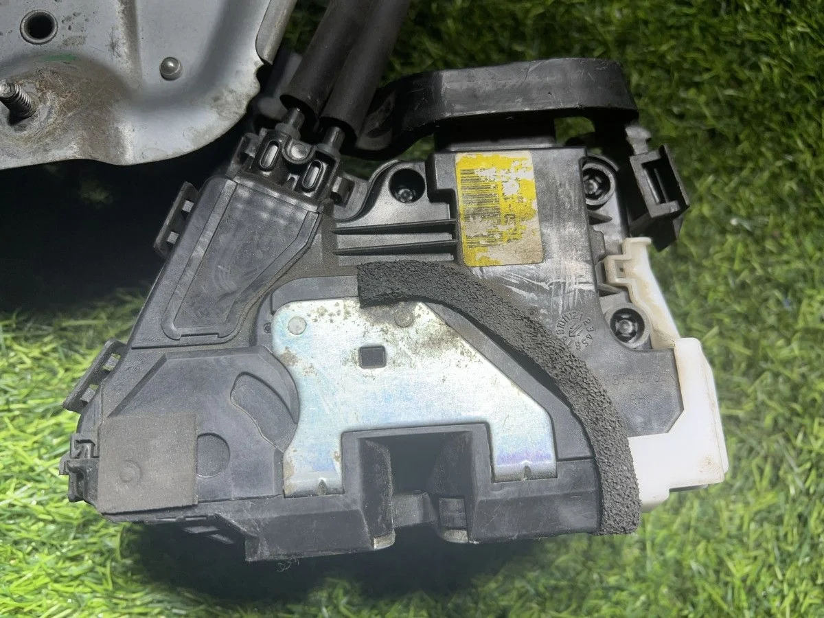 Замок двери Kia Cerato (TD) II