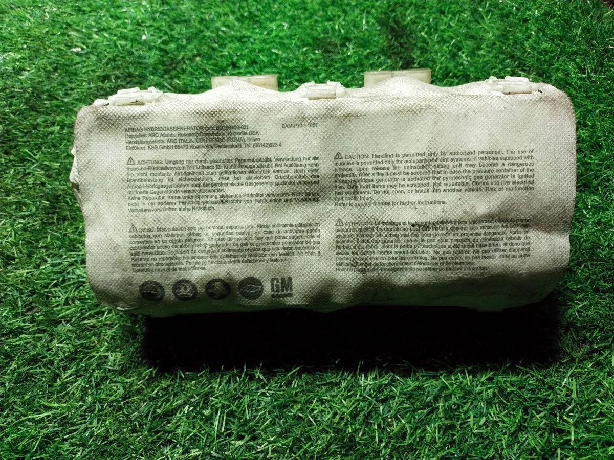 Подушка безопасности пассажирская (в торпедо) Opel