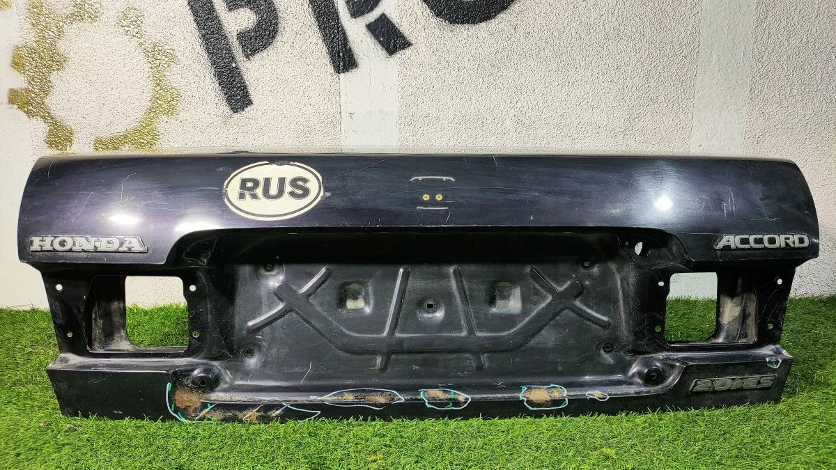 Крышка багажника Honda Accord (CC) V