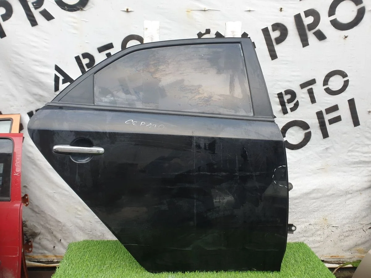 Дверь задняя правая Kia Cerato