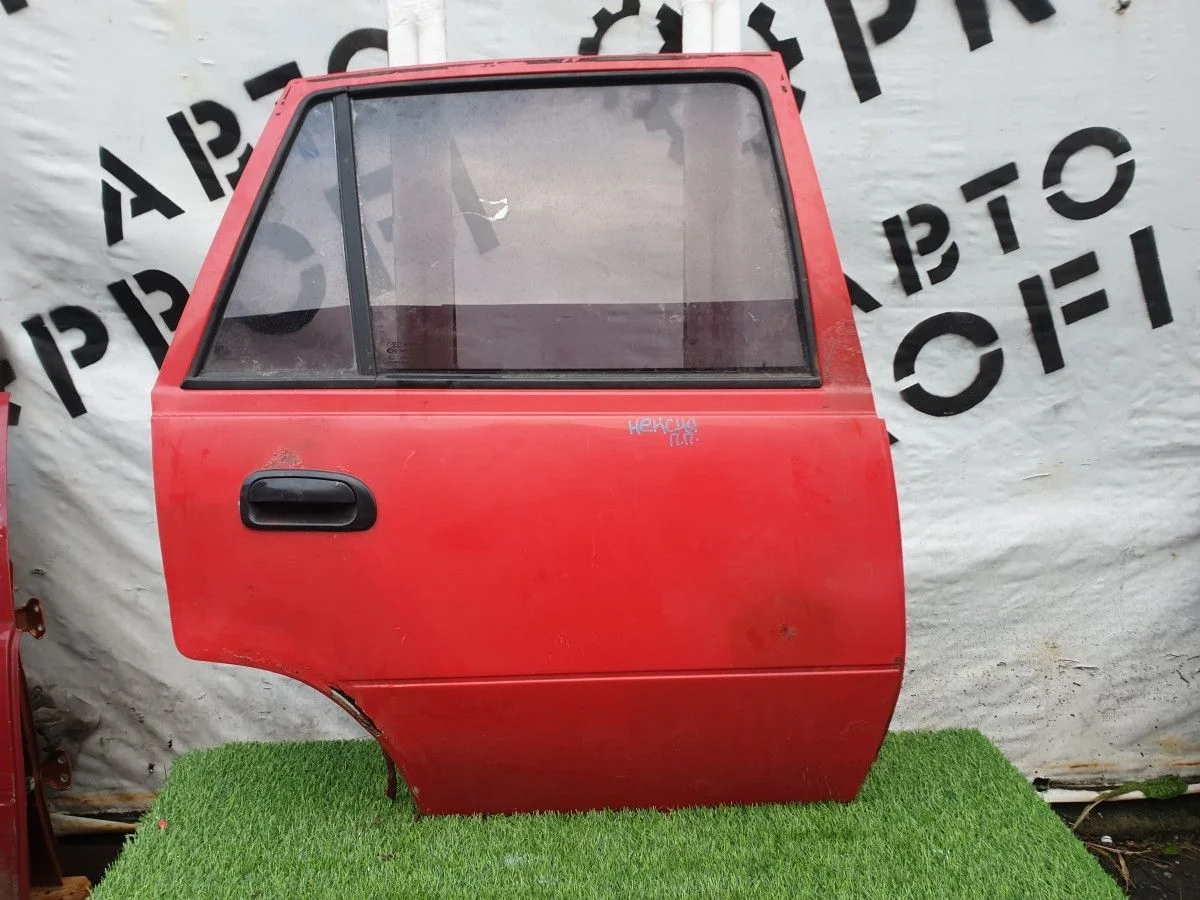 Дверь задняя правая Daewoo Nexia