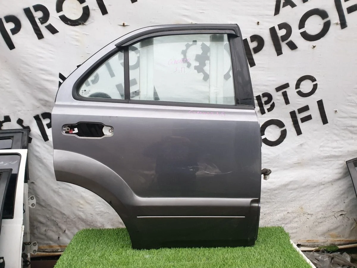 Дверь задняя правая Kia Sorento