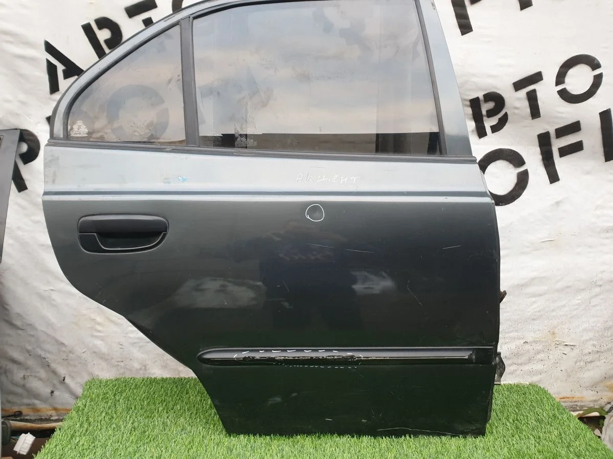 Дверь задняя правая Hyundai Accent II