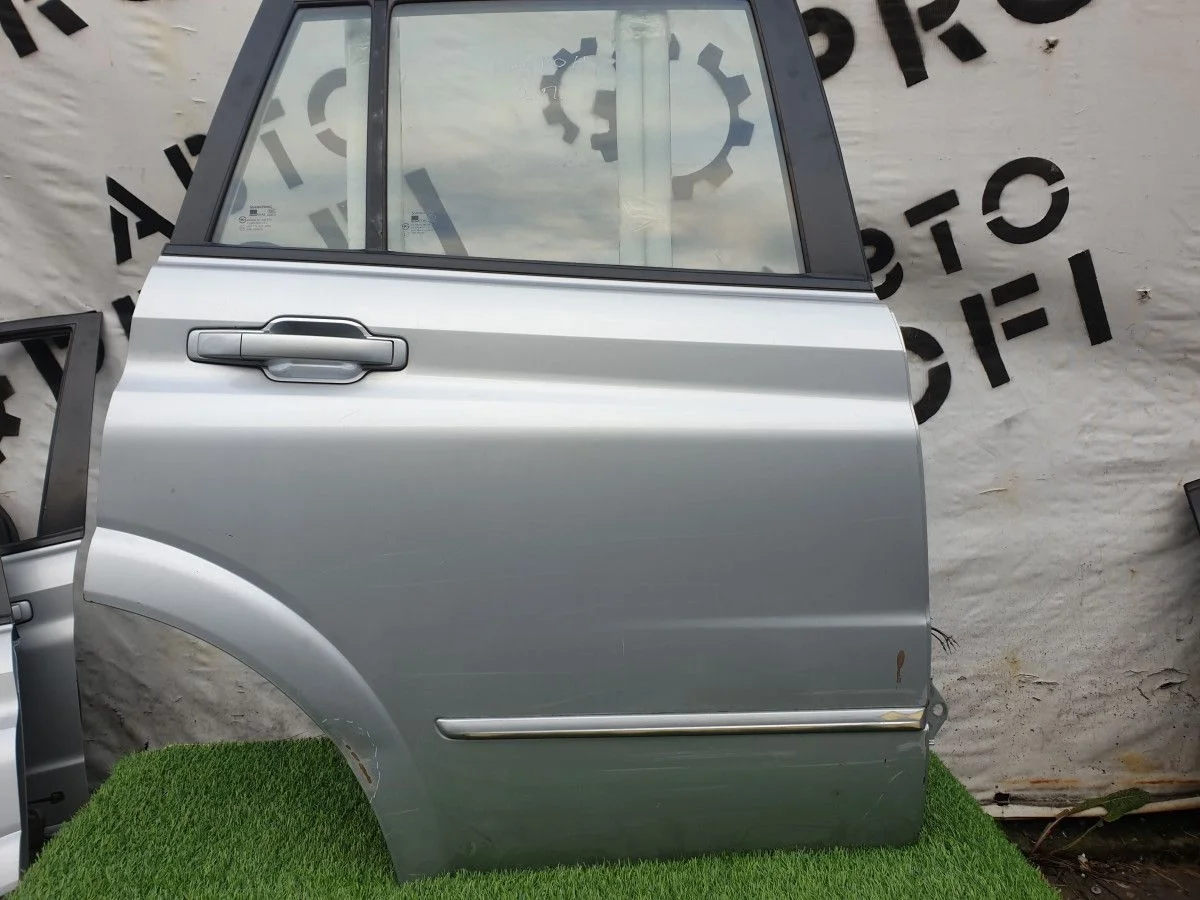 Дверь Ssangyong Kyron  задняя правая