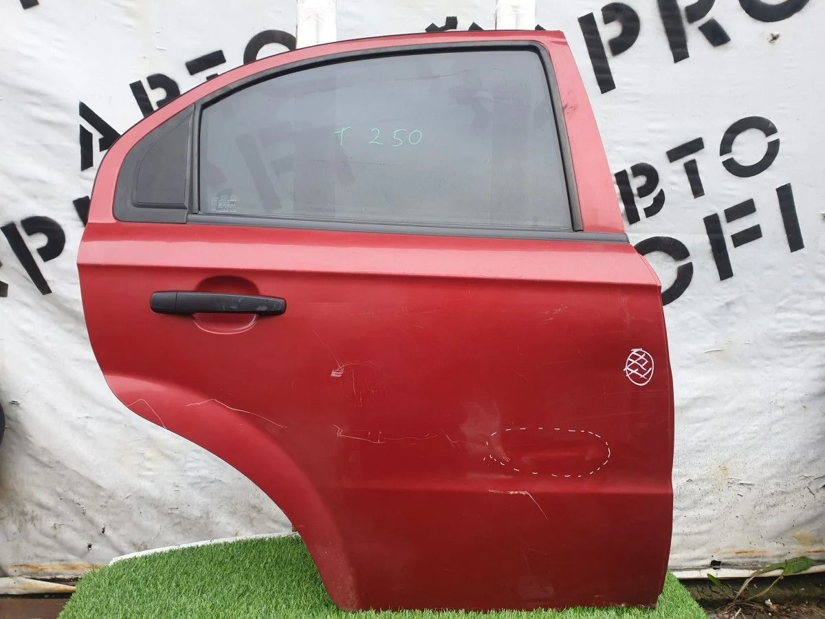 Дверь Chevrolet Aveo T250, задняя правая