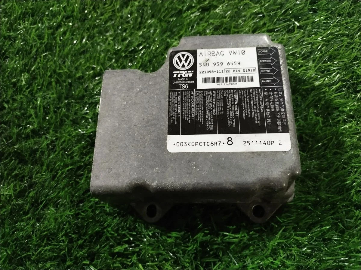Блок управления airbag Volkswagen Passat (B7) VII