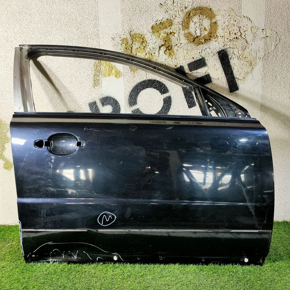 Дверь передняя правая для Volvo V40 III