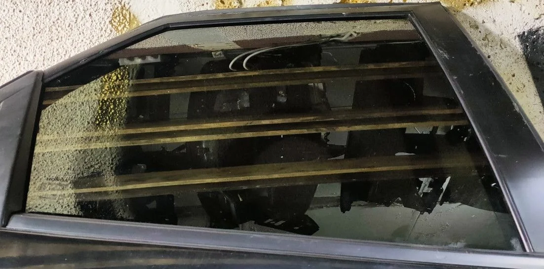 Стекло двери задней правой для Honda Civic VIII