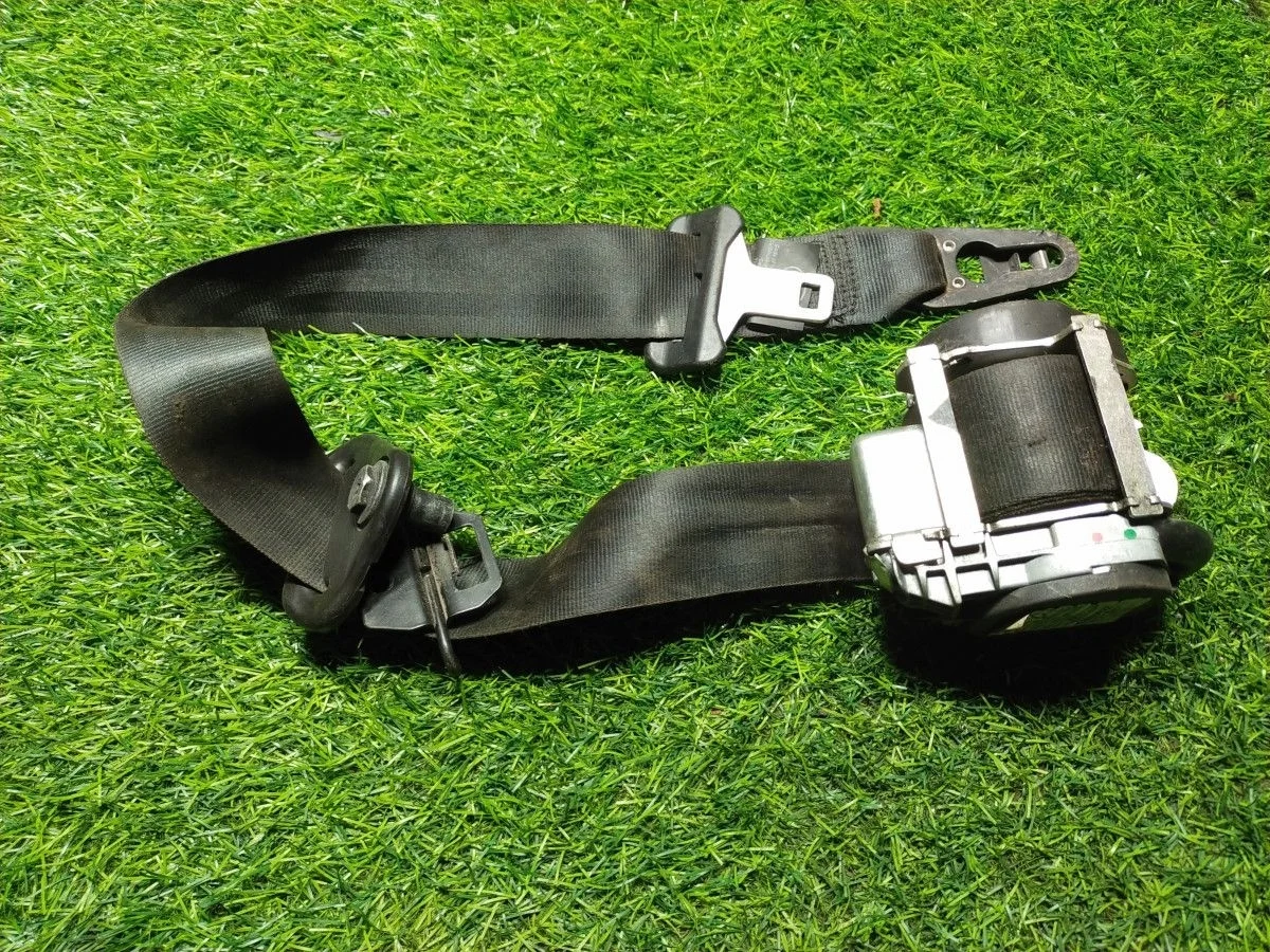 Ремень безопасности передний Renault Megane III