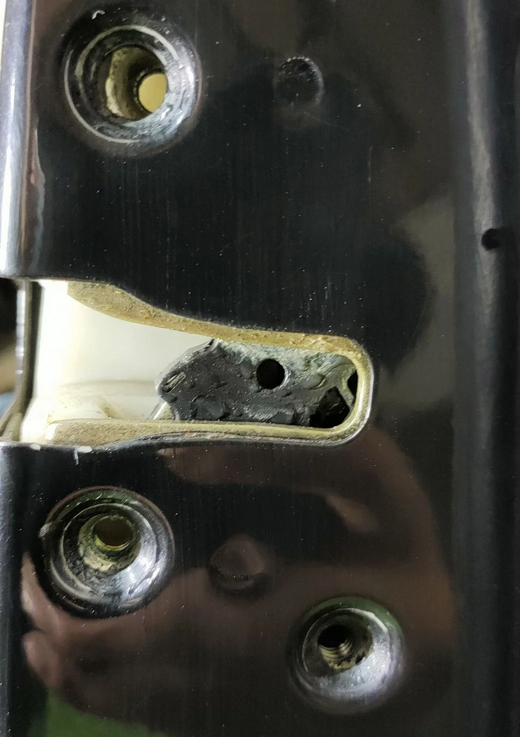 Замок двери  задней правой Mitsubishi Lancer IX