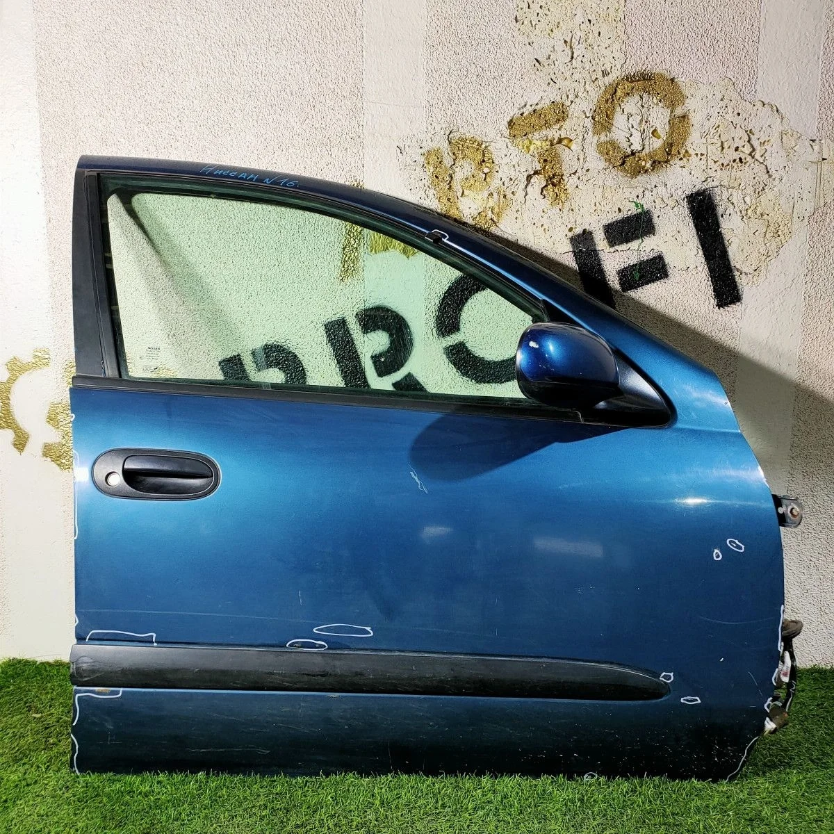 Дверь передняя правая для Nissan Almera (N16) II