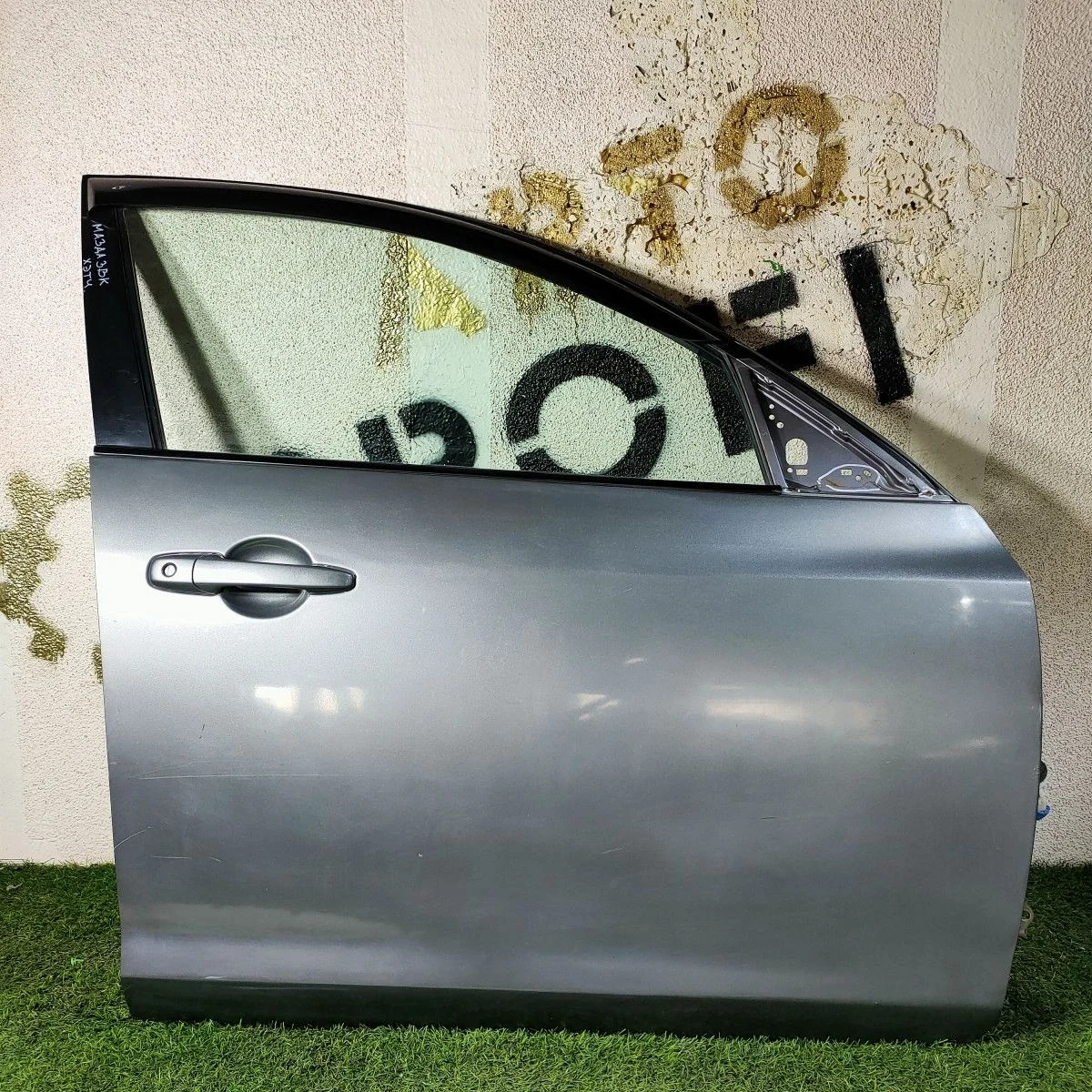 Дверь передняя правая для Mazda 3 (BK) I