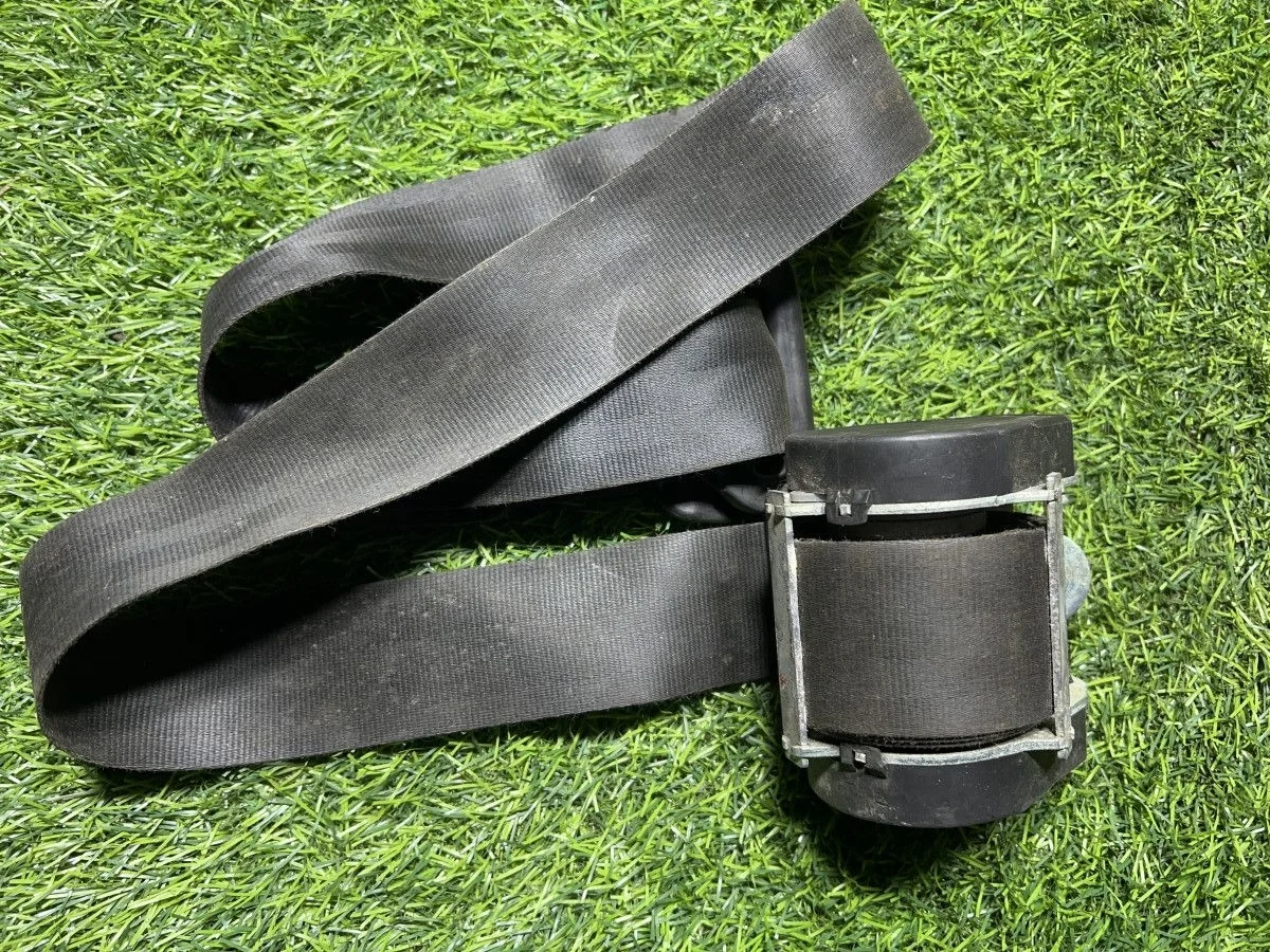 Ремень безопасности Renault Sandero I