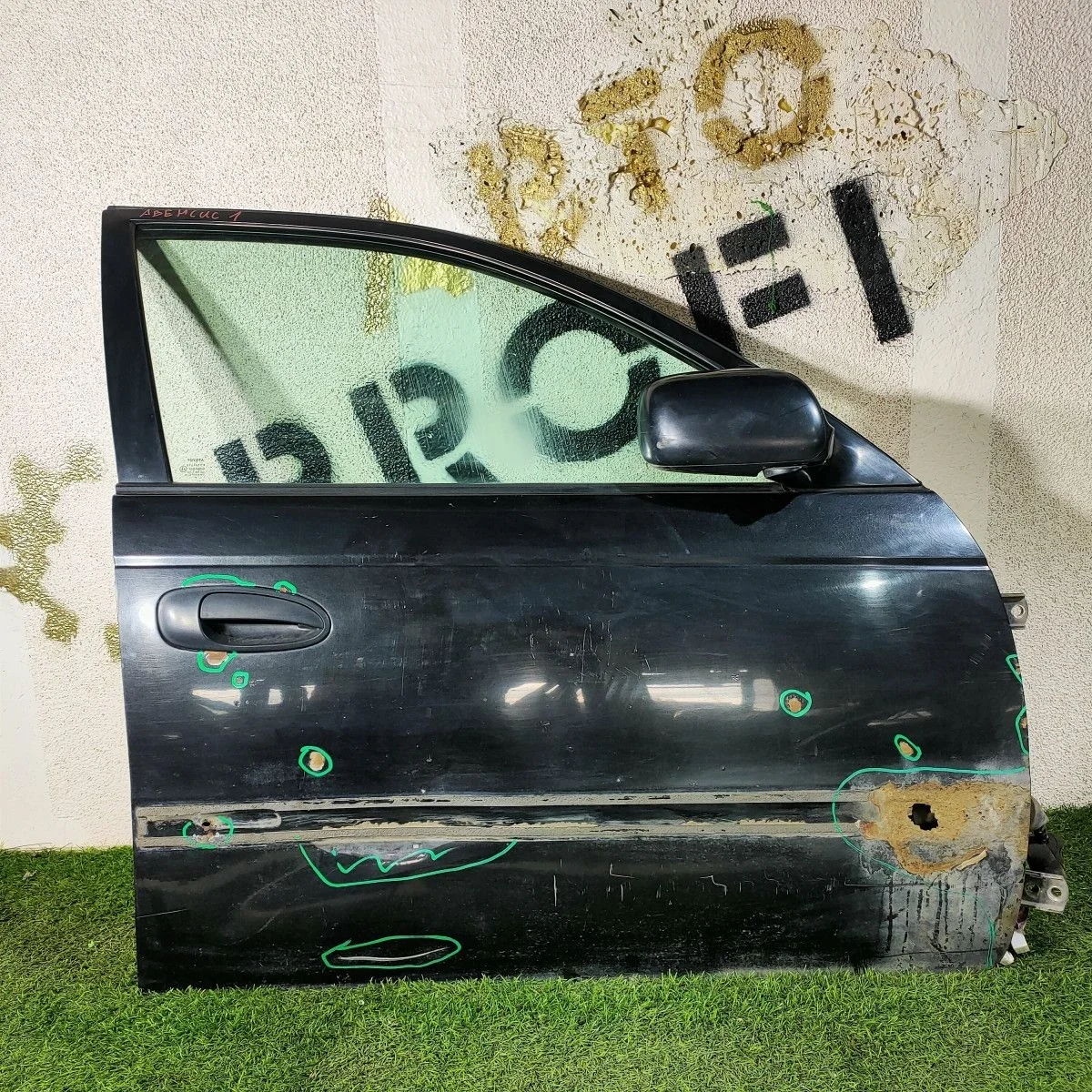 дверь передняя правая Toyota Avensis (T220) I