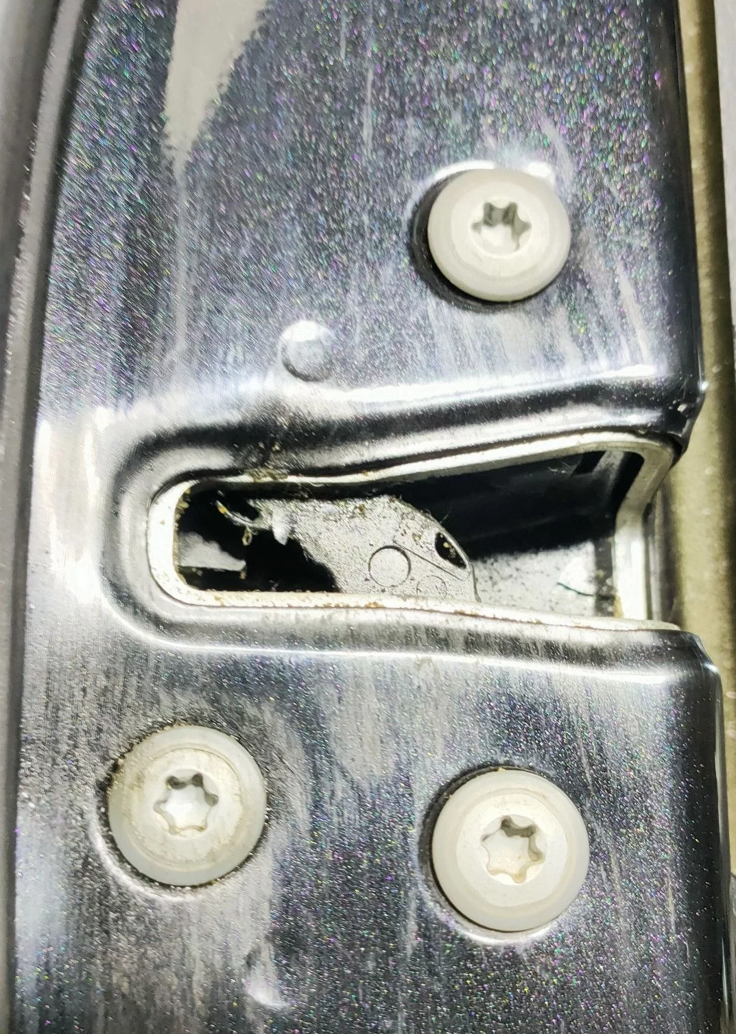 Замок двери передней левой Toyota RAV4 (XA40) IV