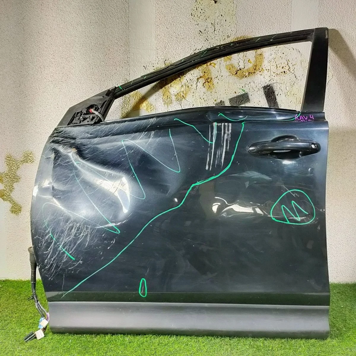 Дверь передняя левая для Toyota RAV4 (XA40) IV