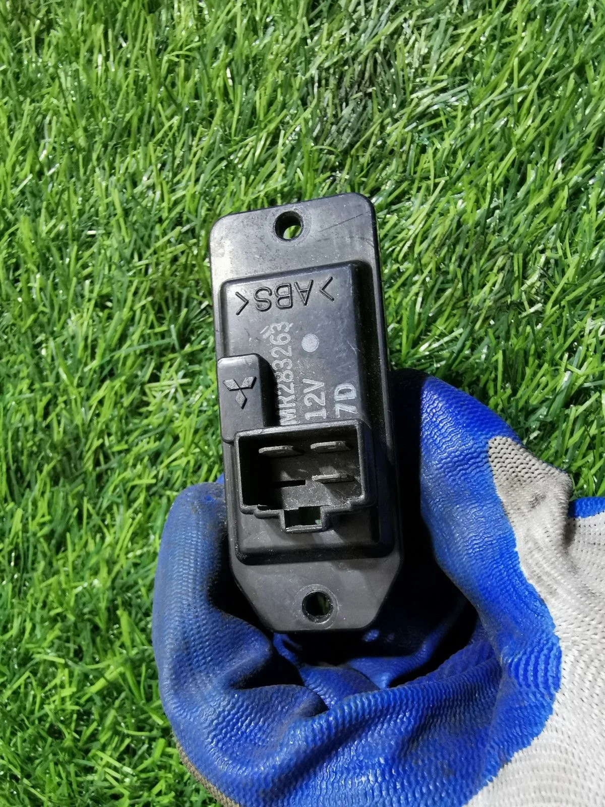 Резистор отопителя Mitsubishi Galant VI