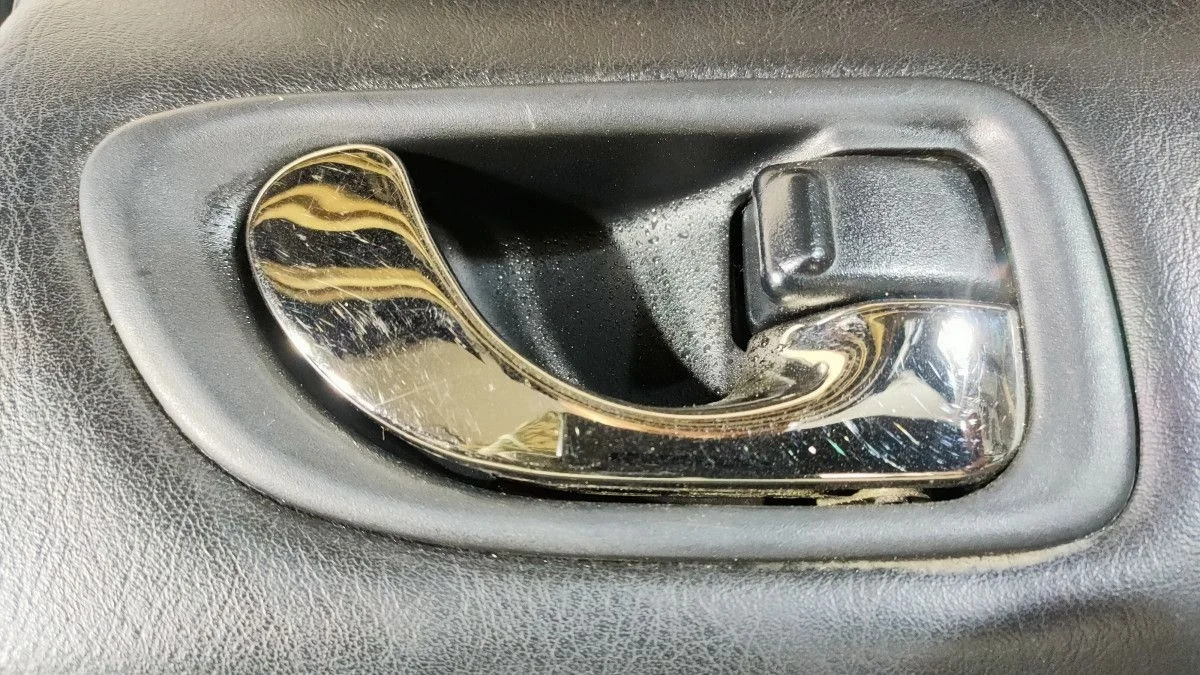 Ручка двери внутренняя задняя правая Mitsubishi