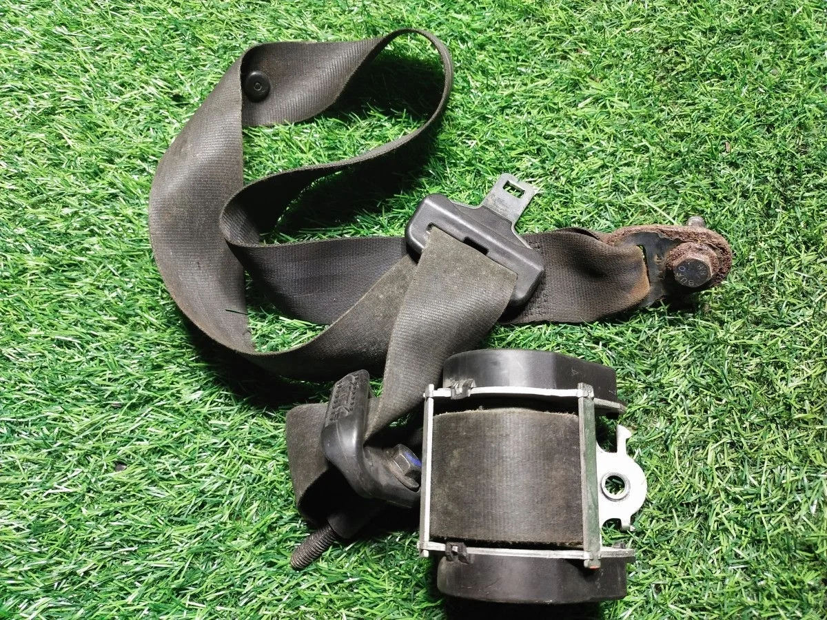 Ремень безопасности Renault logan