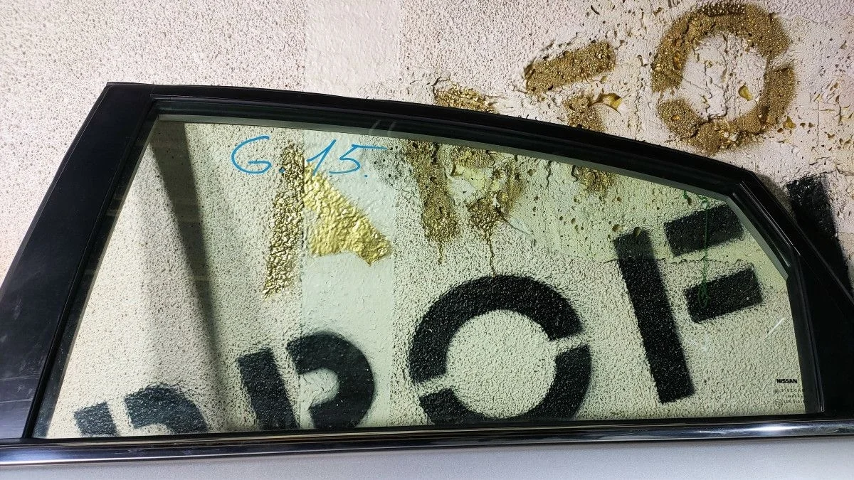 Стекло двери задней левой для Nissan Almera 3