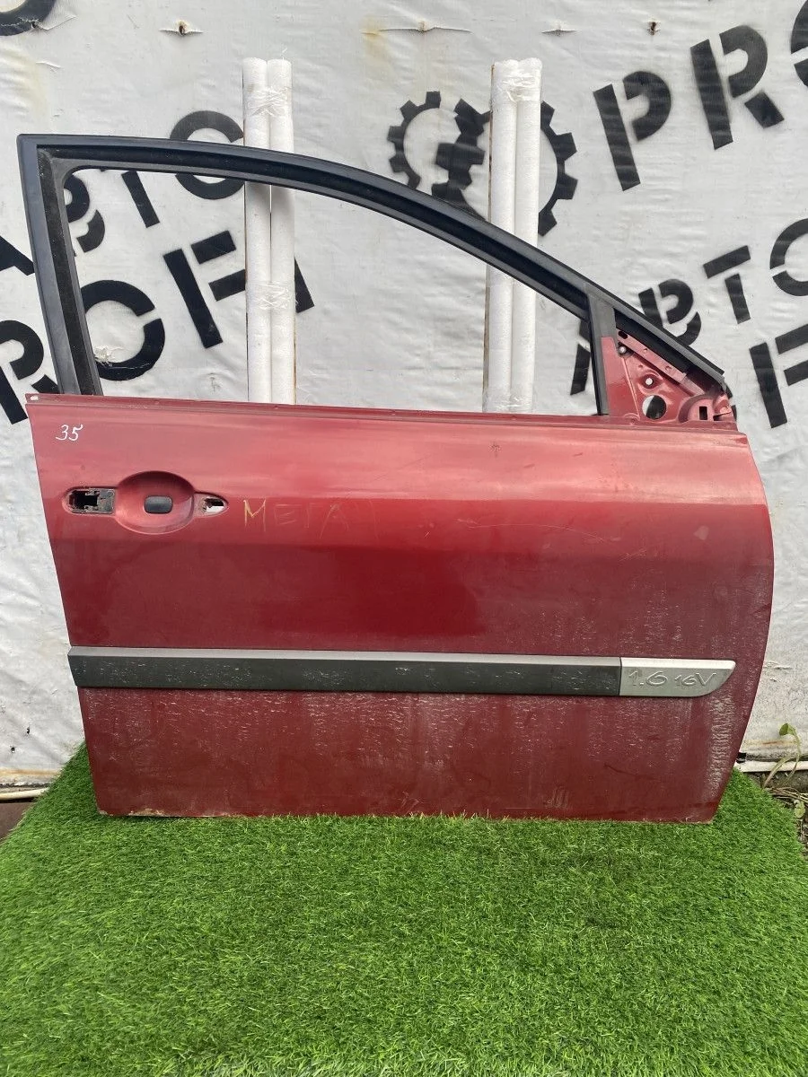 Дверь передняя правая Renault Megane