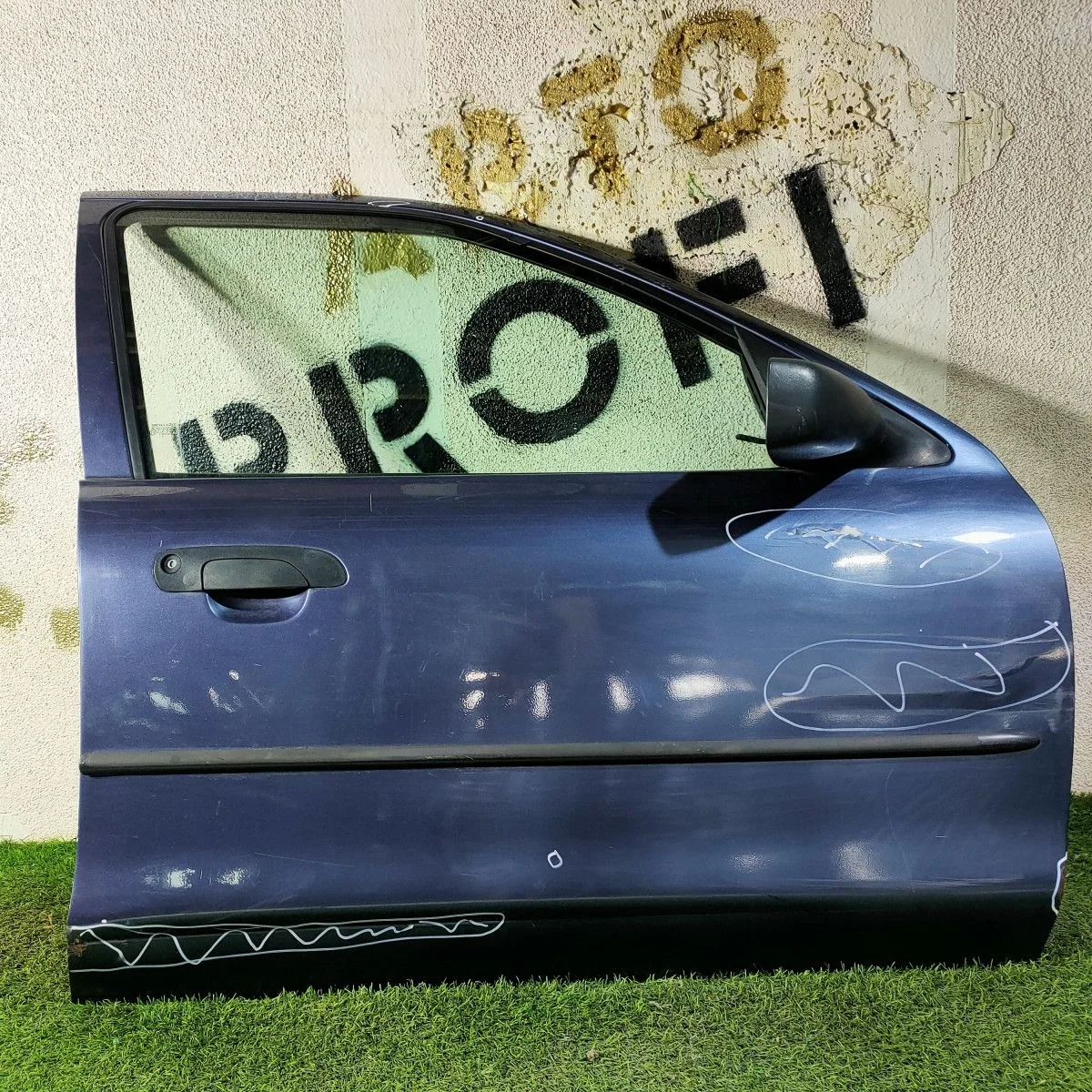 Дверь передняя правая  Ford Mondeo (2) II