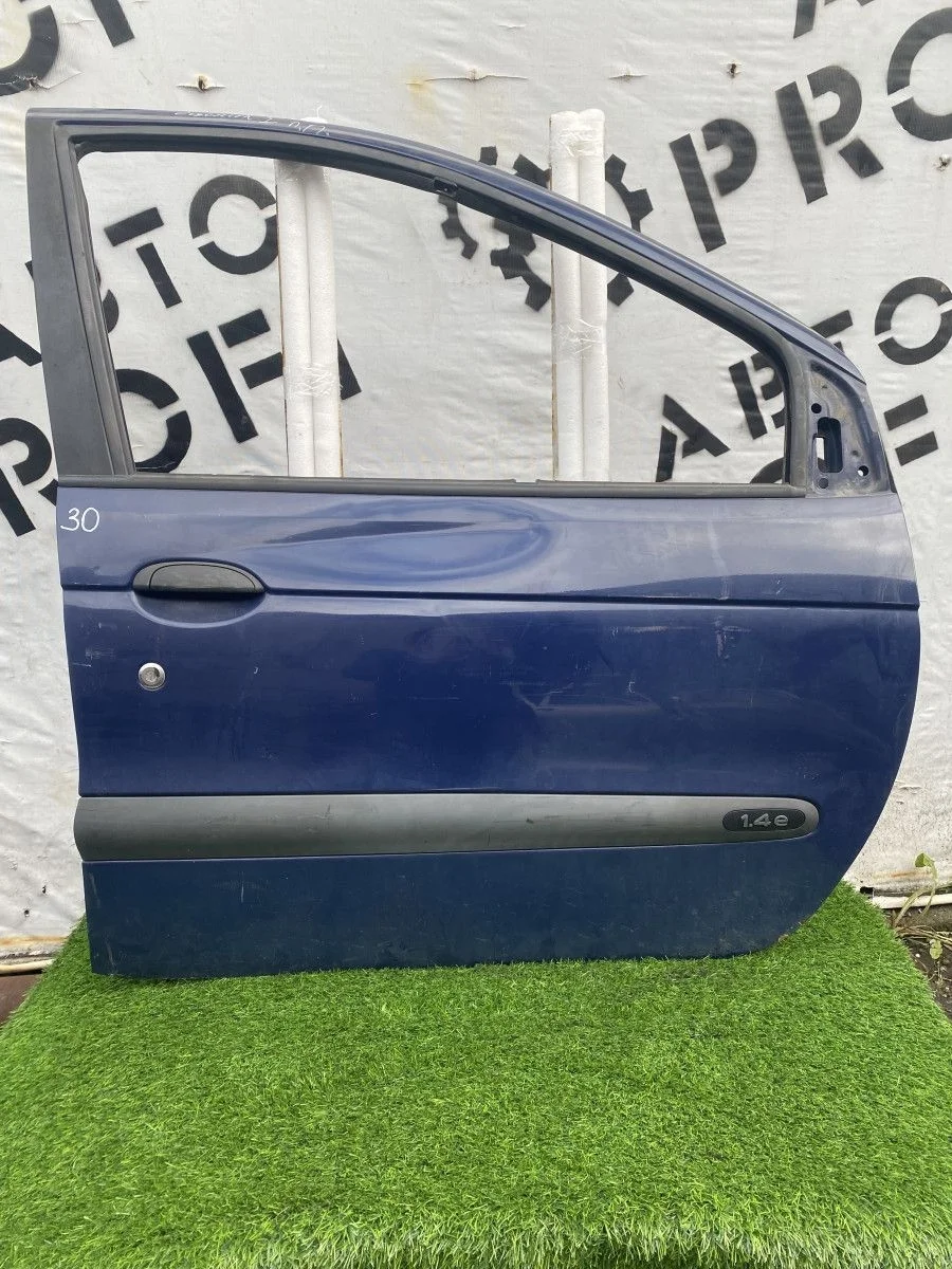 Дверь передняя правая Renault Scenic