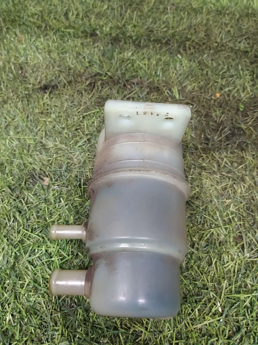 Бачок гидроусилителя Mitsubishi Lancer 10