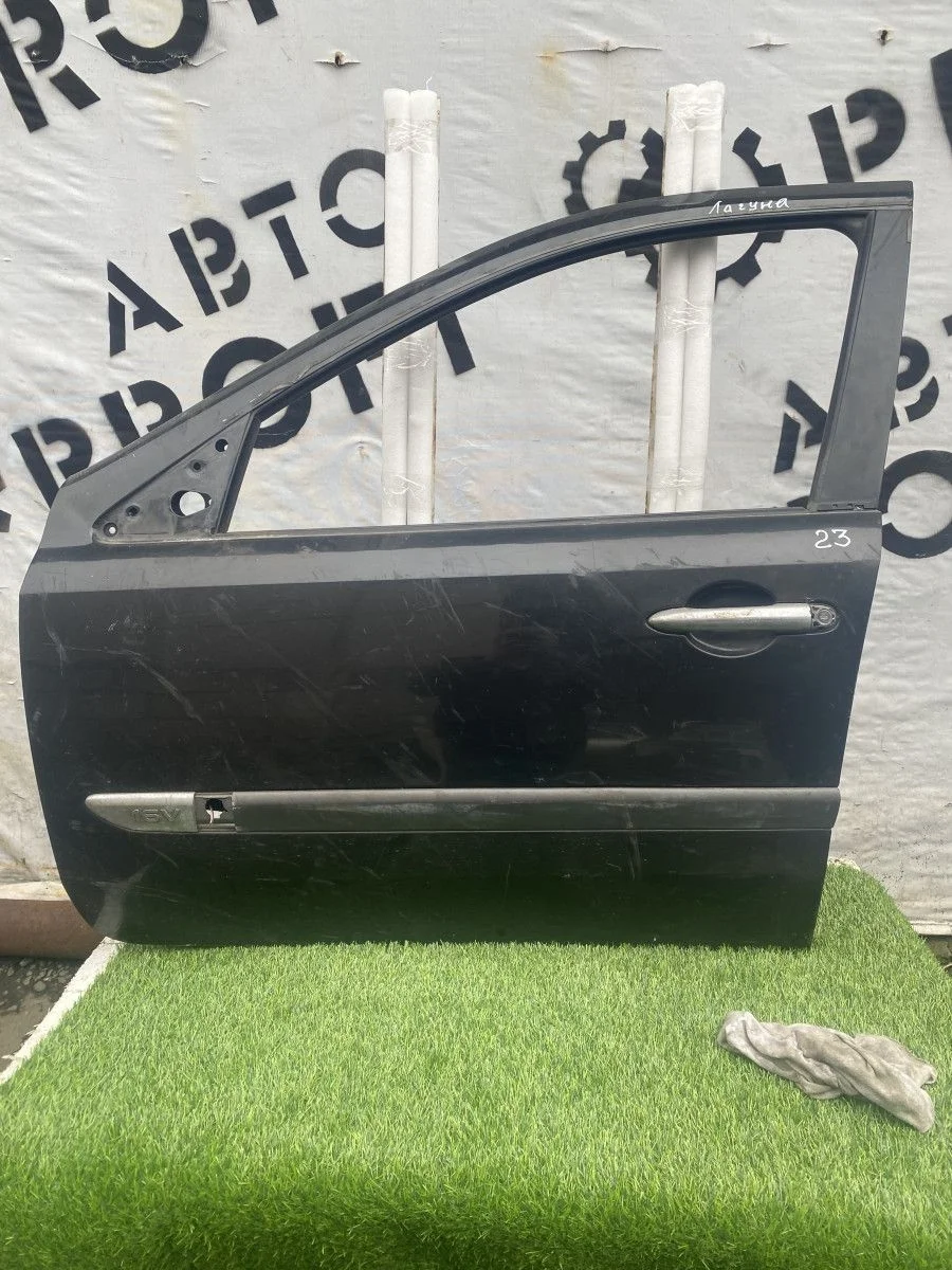 Дверь передняя левая Renault Laguna 2