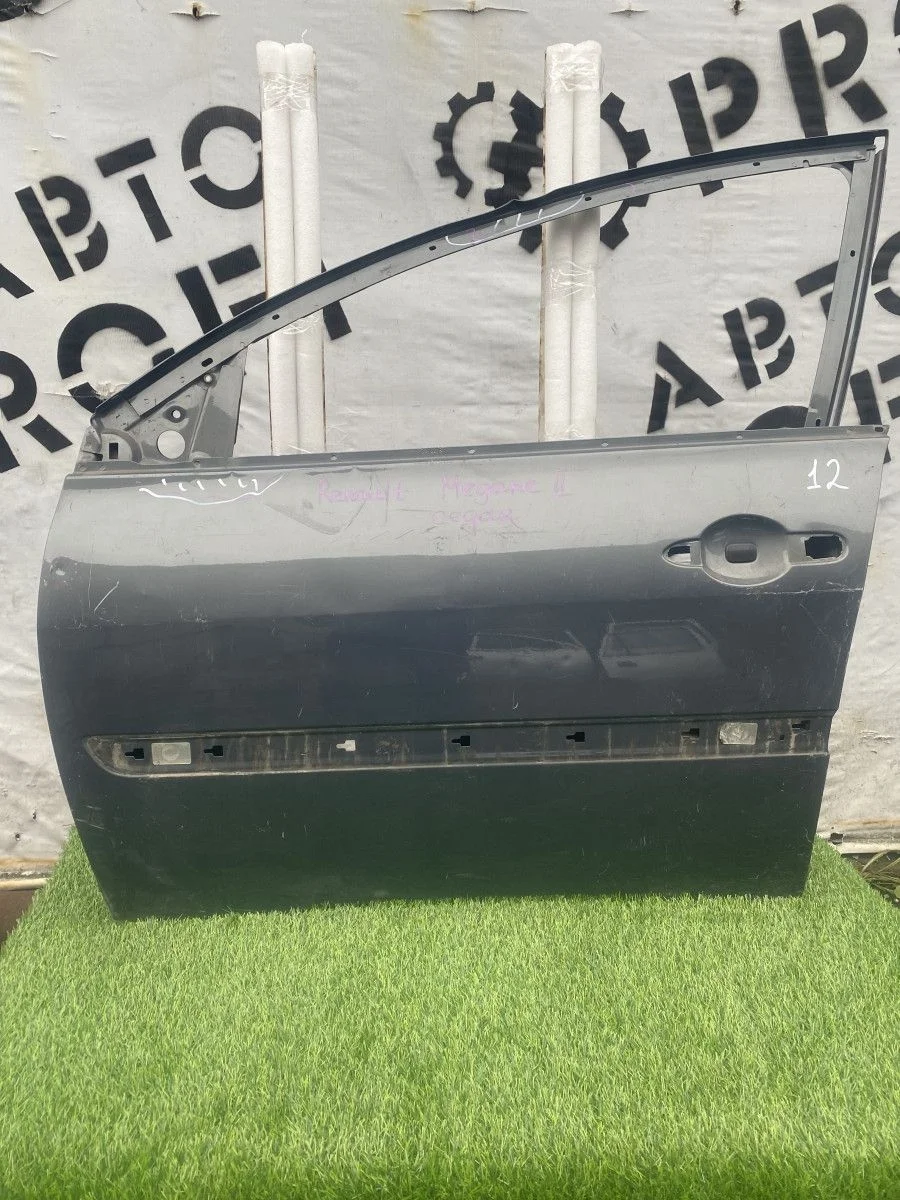 Дверь передняя левая Renault Megane 2