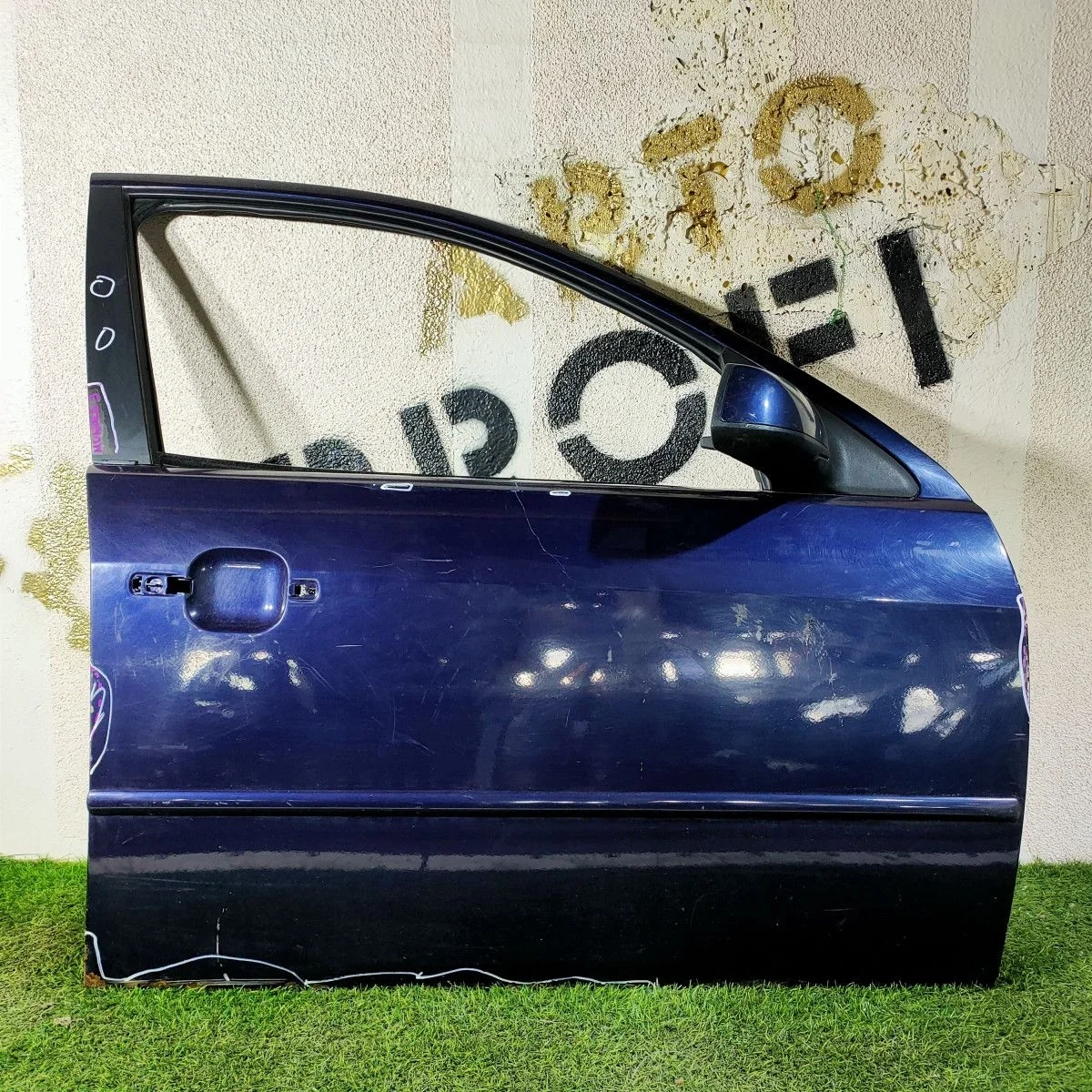 Дверь передняя правая для Ford