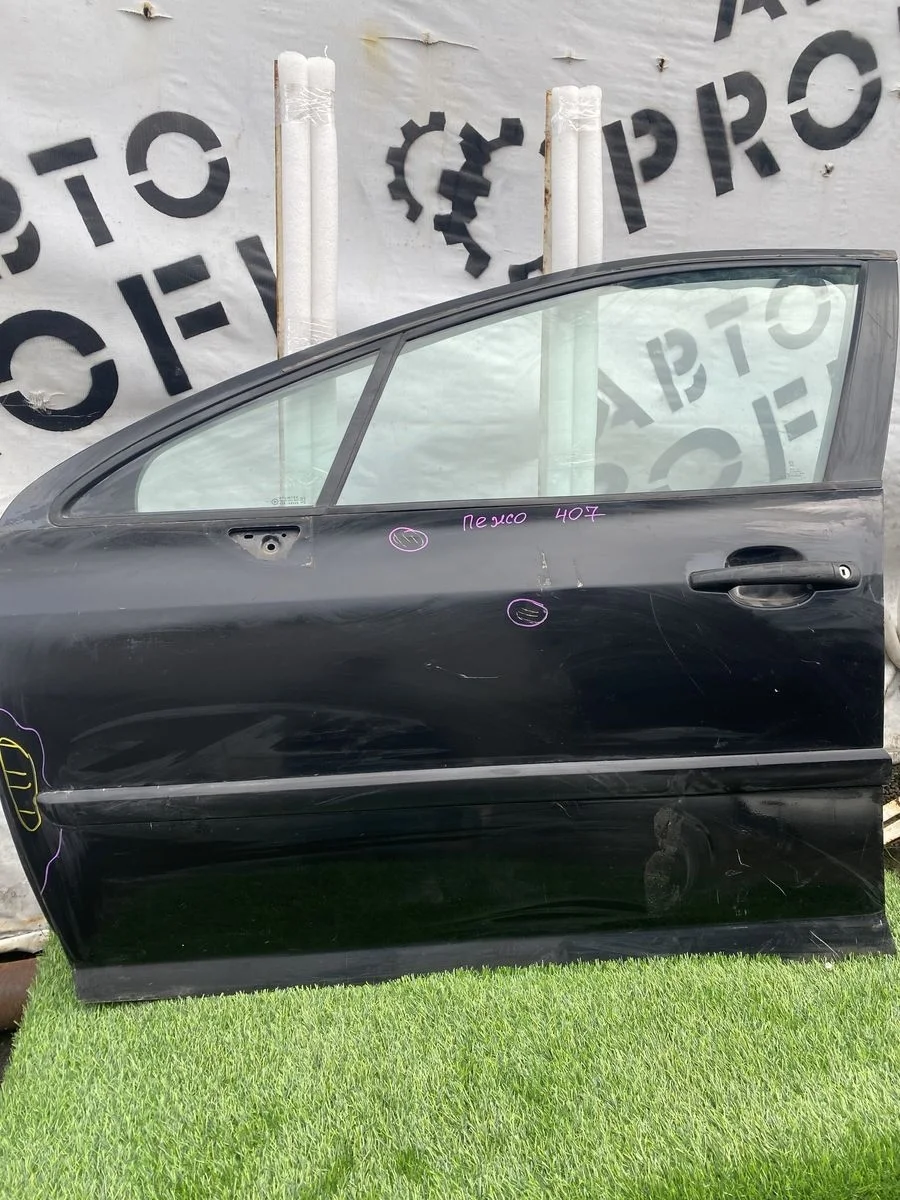 Дверь передняя левая Peugeot 407