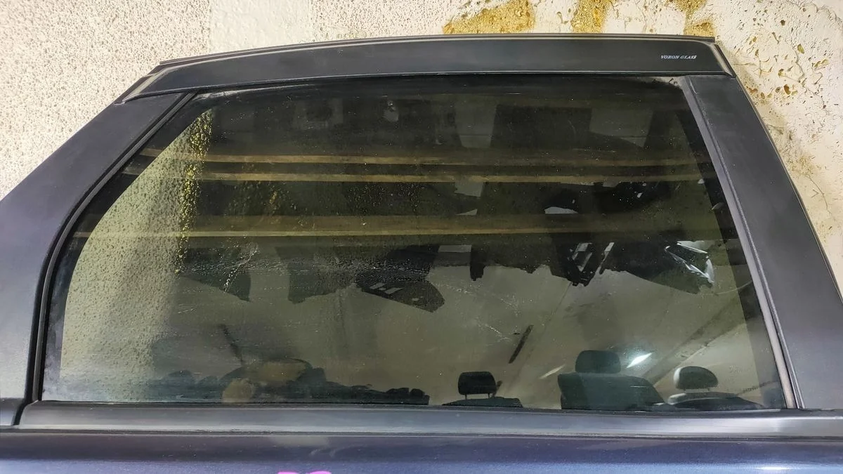 Стекло двери задней правой Ford Focus (II) II
