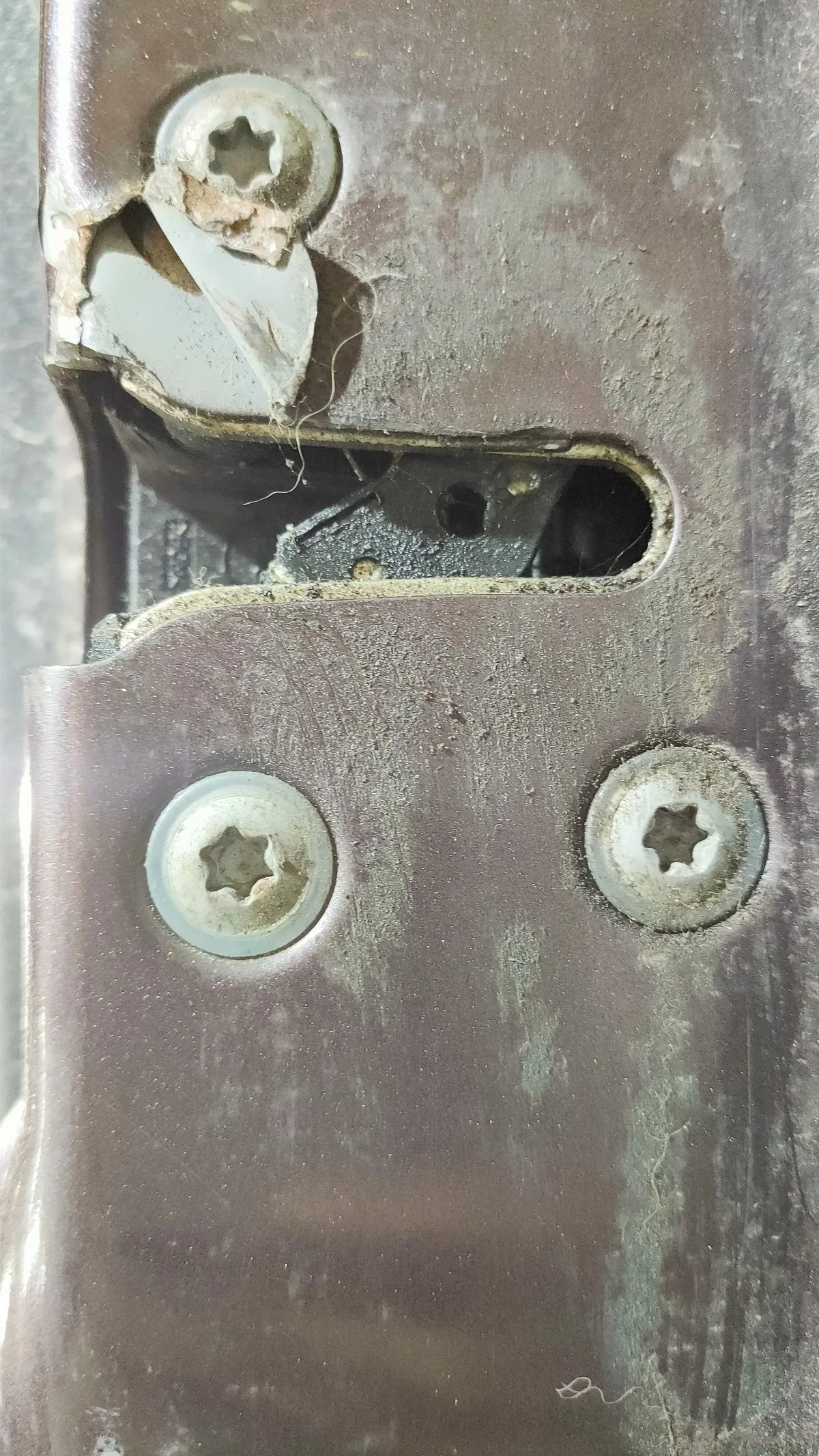 Замок двери передней правой для Nissan X-Trail II