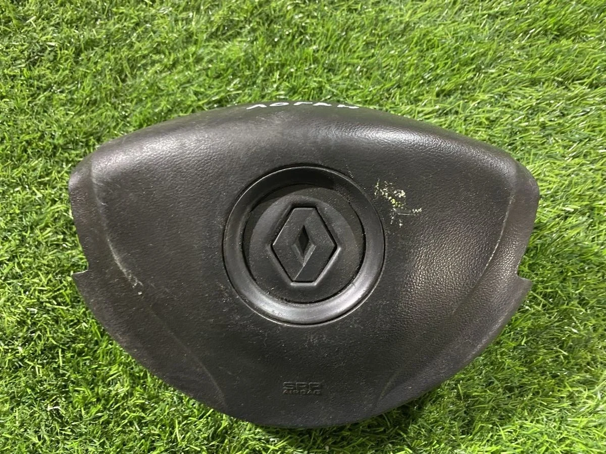 Подушка безопасности в рулевое колесо Renault